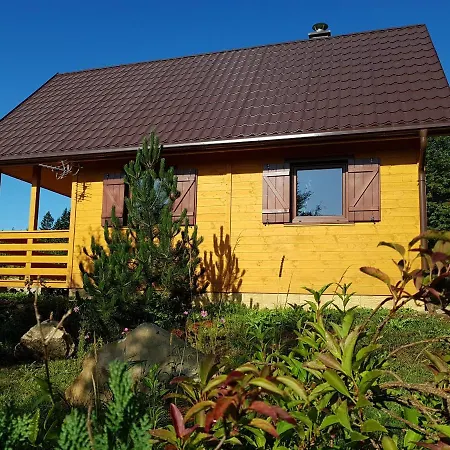 Domki Caloroczne Z Kominkiem - Skala I Glaz Szczytna Exterior photo