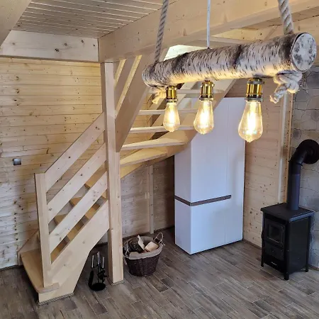 Domki Caloroczne Z Kominkiem - Skala I Glaz Szczytna Exterior photo