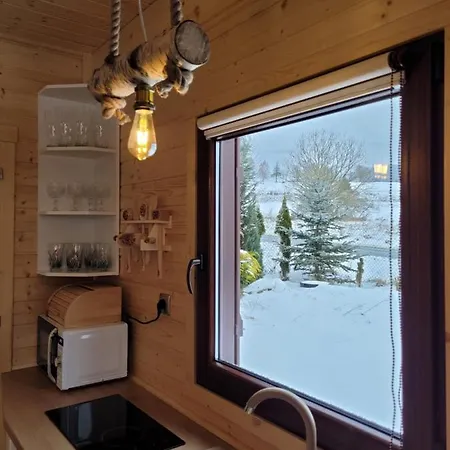 Domki Caloroczne Z Kominkiem - Skala I Glaz Szczytna Exterior photo